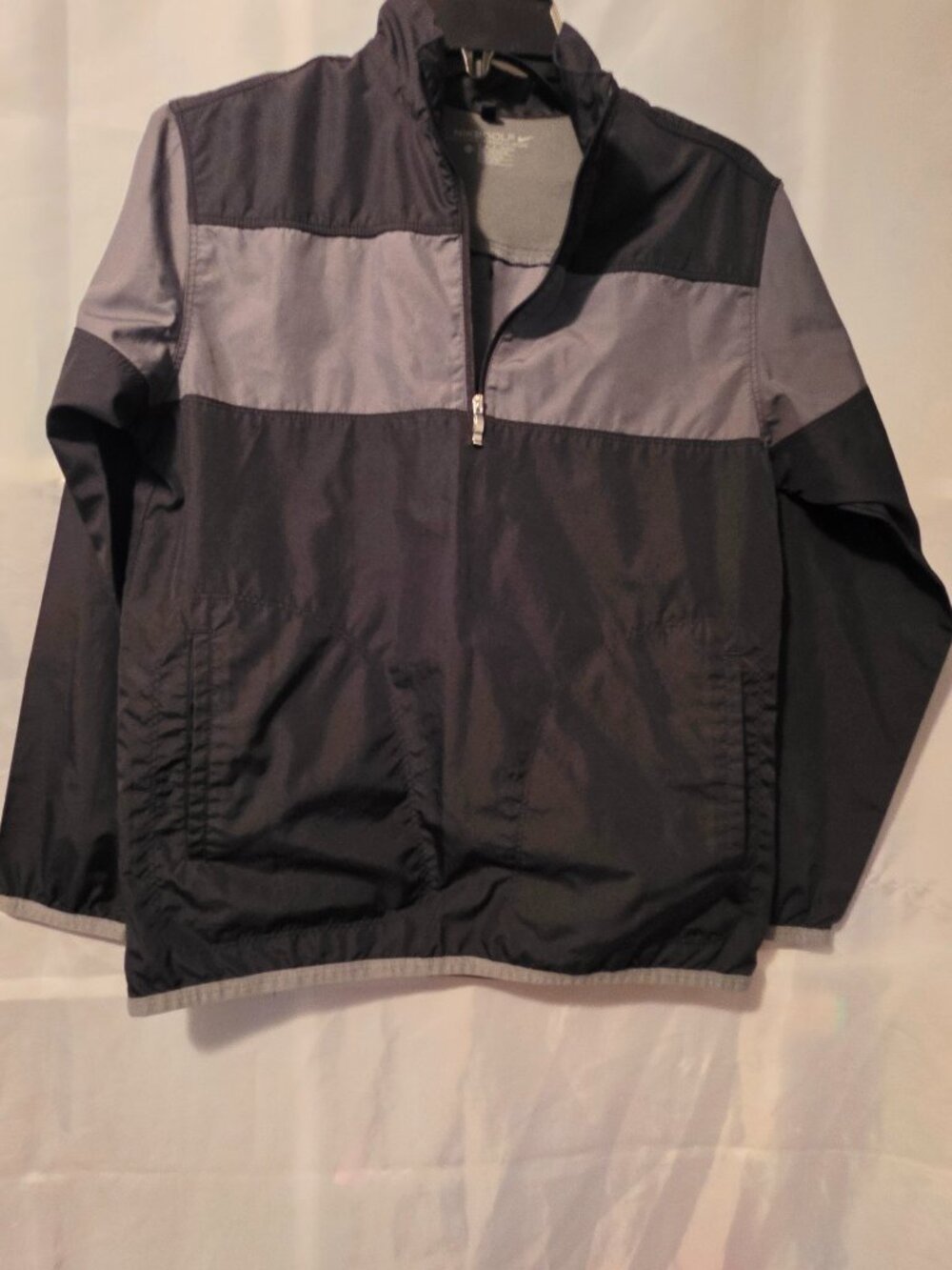 Kid's Nike Golf Jacket, Size M (10-12)